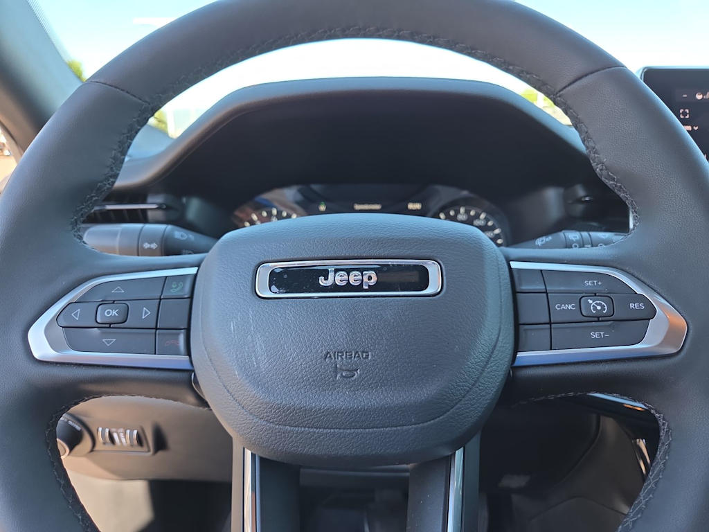 Thumbnail: 2025 Jeep Compass - 29