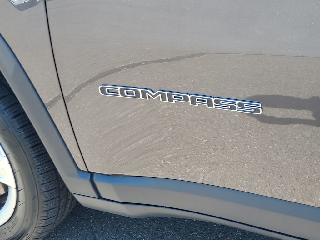 Thumbnail: 2023 Jeep Compass - 7
