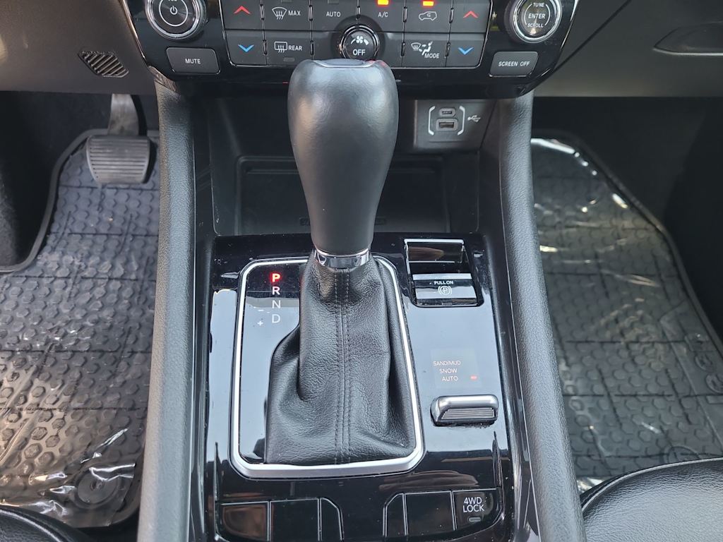Thumbnail: 2023 Jeep Compass - 14