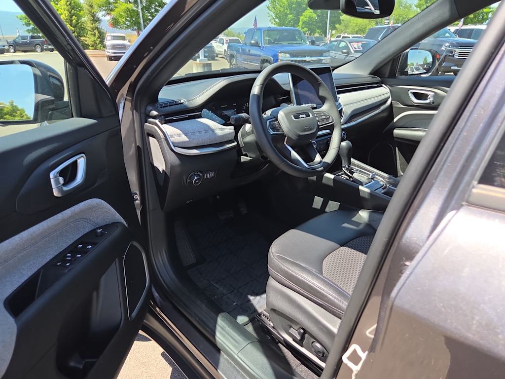 Thumbnail: 2023 Jeep Compass - 2