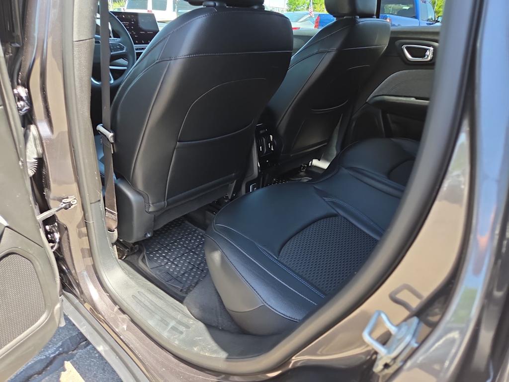 Thumbnail: 2023 Jeep Compass - 13