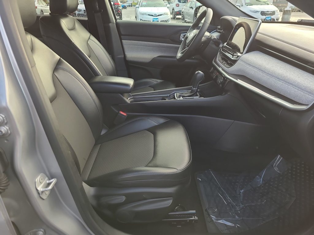 Thumbnail: 2023 Jeep Compass - 12