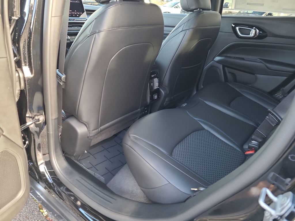 Thumbnail: 2026 Jeep Compass - 13