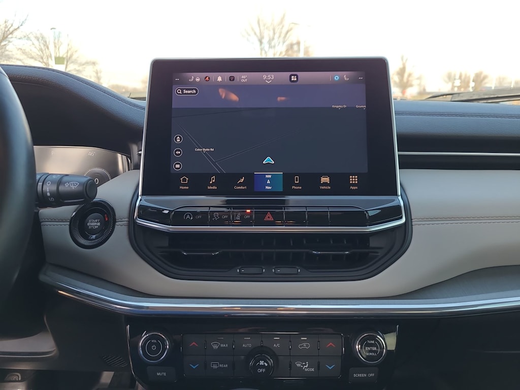 Thumbnail: 2022 Jeep Compass - 13