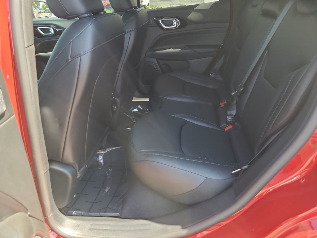 Thumbnail: 2025 Jeep Compass - 27