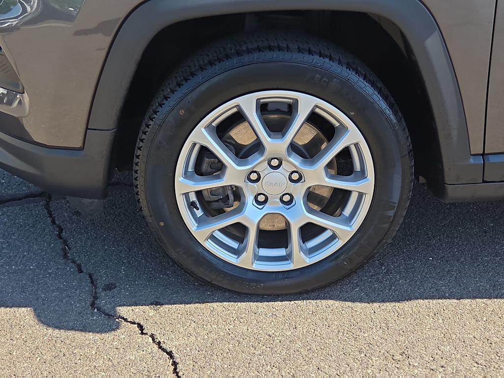 Thumbnail: 2023 Jeep Compass - 8