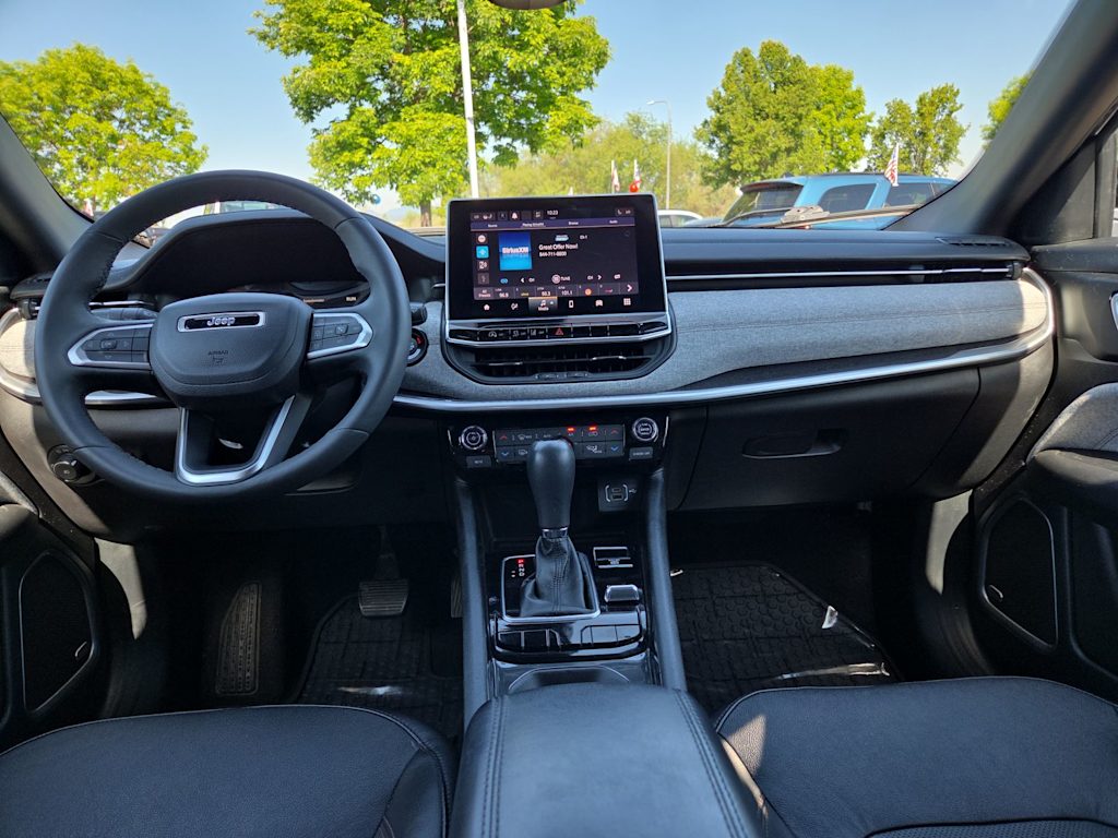 Thumbnail: 2023 Jeep Compass - 10