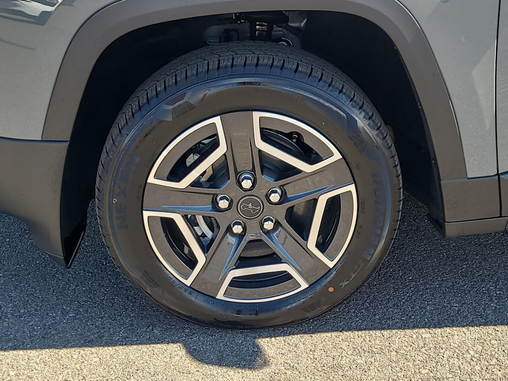 Thumbnail: 2026 Jeep Cherokee - 8