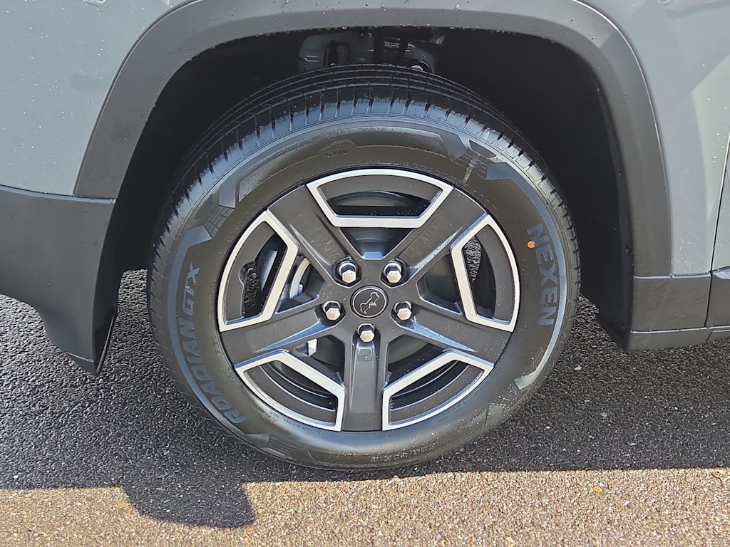 Thumbnail: 2026 Jeep Cherokee - 8