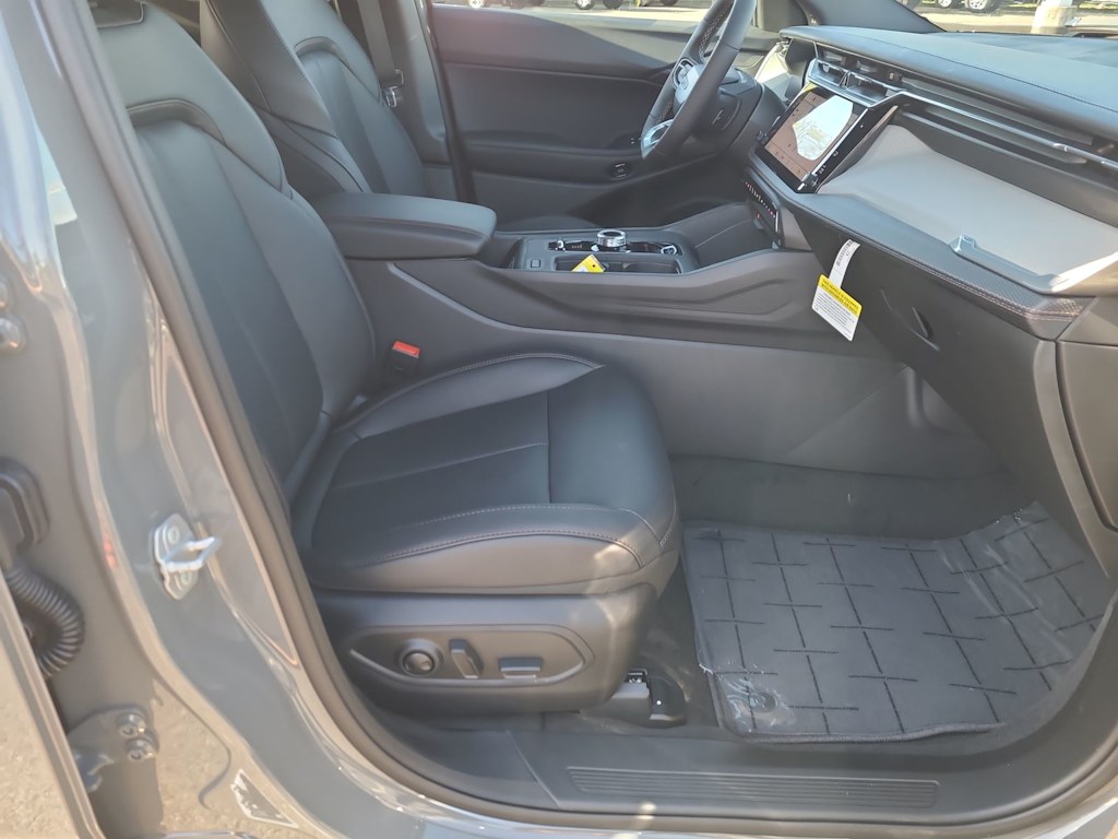 Thumbnail: 2026 Jeep Cherokee - 10