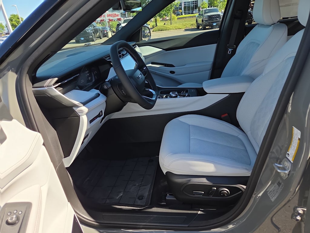 Thumbnail: 2026 Jeep Cherokee - 10