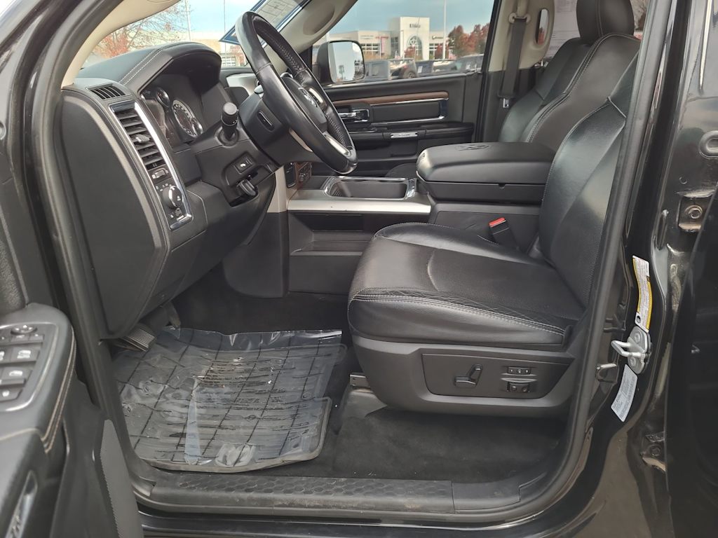 Thumbnail: 2016 RAM 3500 - 10