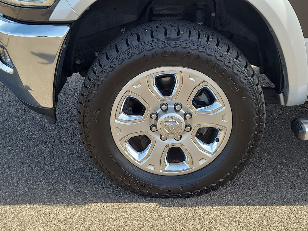2014 RAM 3500 Laramie 8