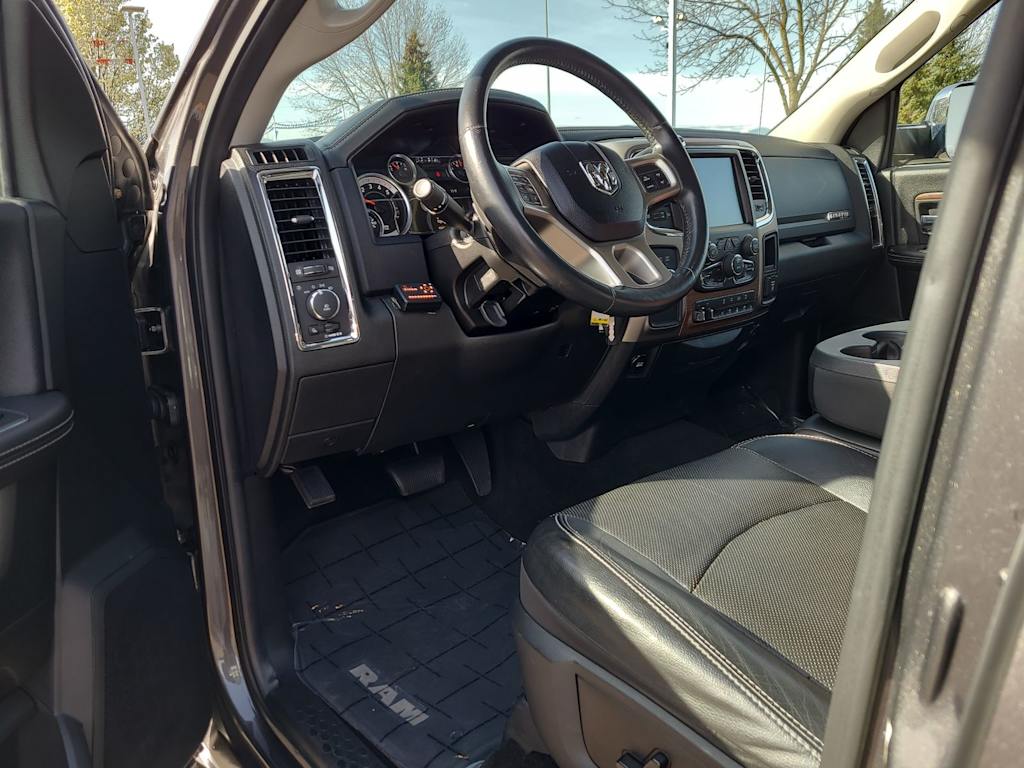 2014 RAM 3500 Laramie 22