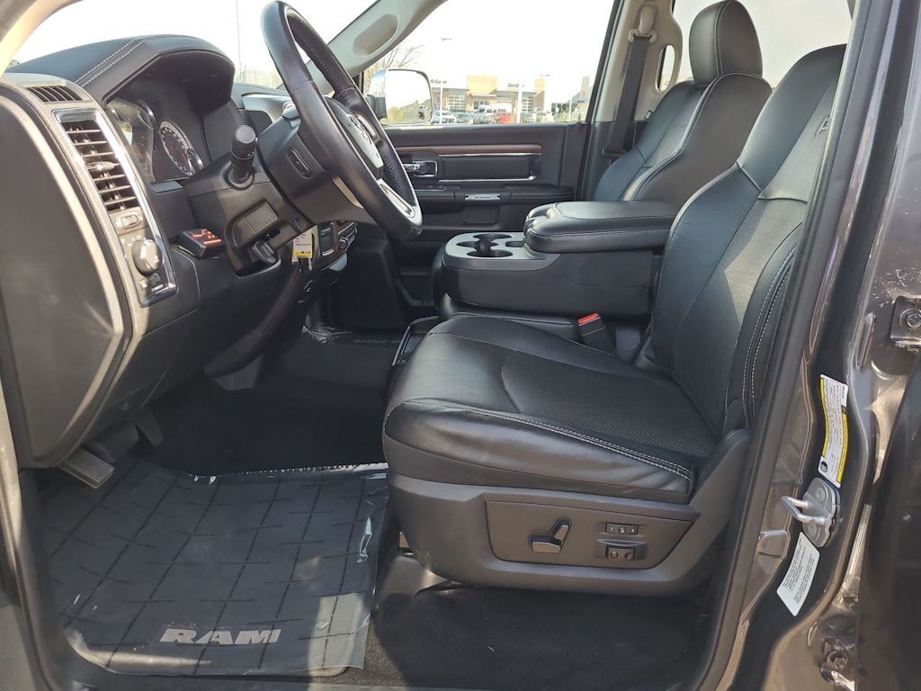 2014 RAM 3500 Laramie 10