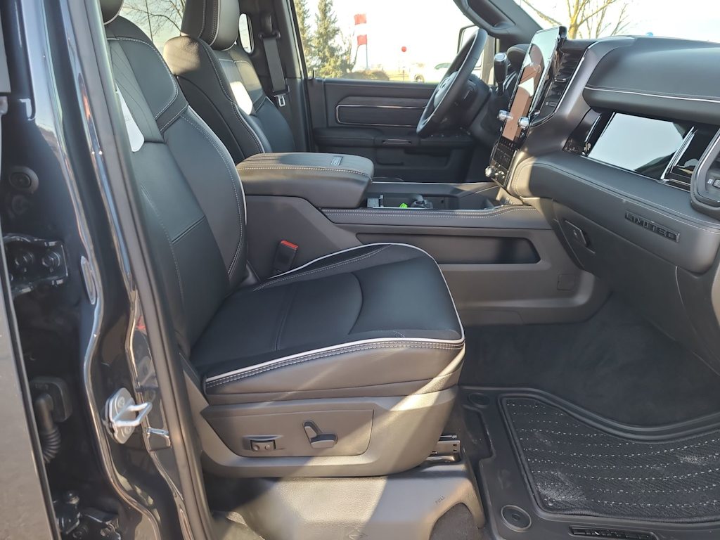 Thumbnail: 2026 RAM 2500 - 9