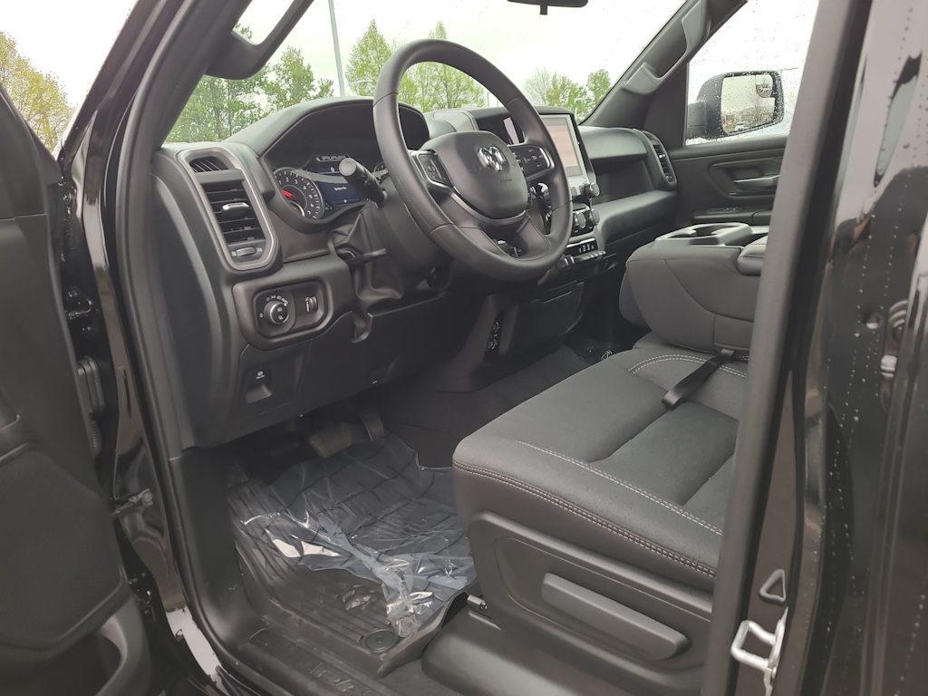 Thumbnail: 2026 RAM 1500 - 11