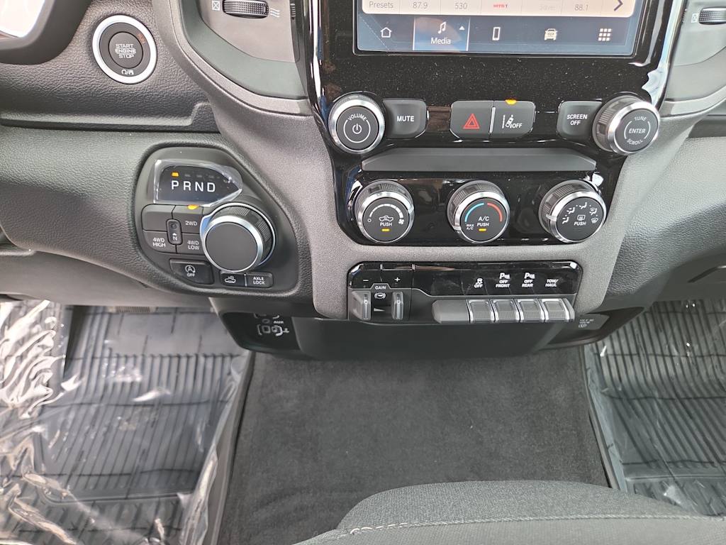 Thumbnail: 2026 RAM 1500 - 29