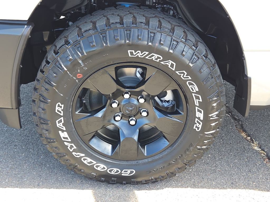 Thumbnail: 2026 RAM 1500 - 8