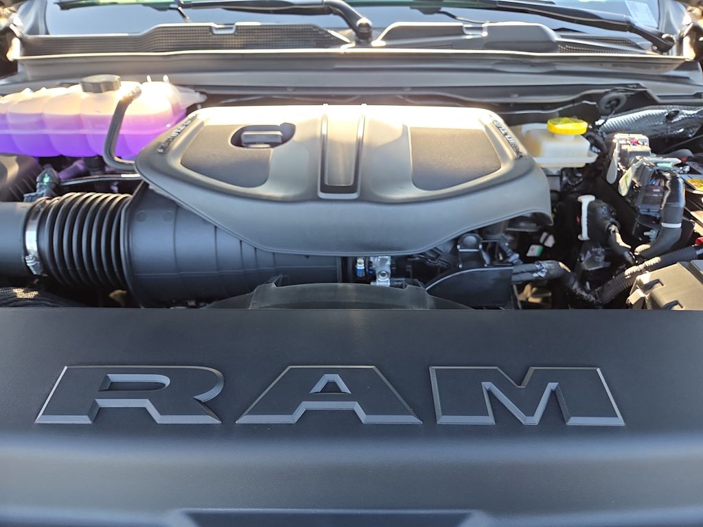 Thumbnail: 2026 RAM 1500 - 9