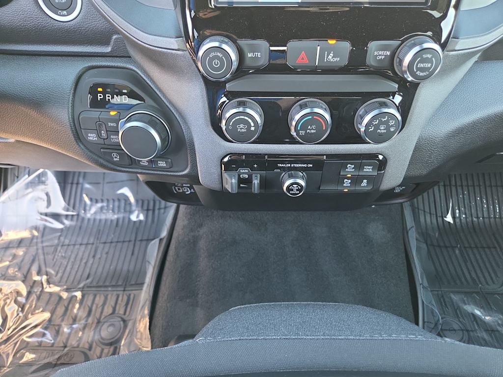 Thumbnail: 2026 RAM 1500 - 29