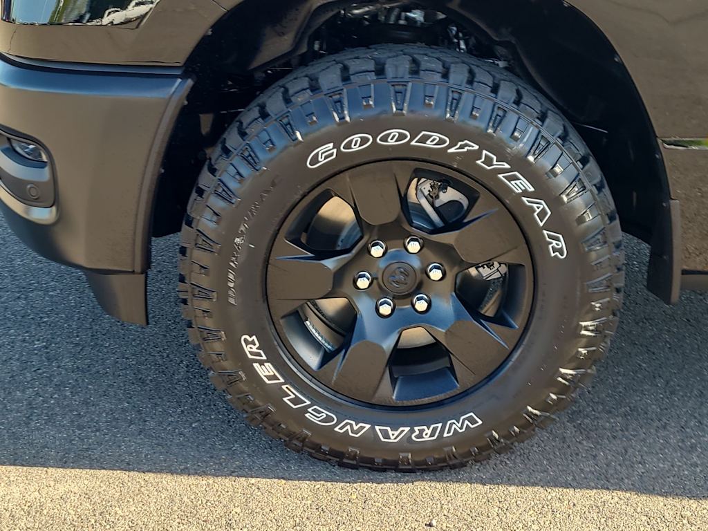Thumbnail: 2026 RAM 1500 - 8