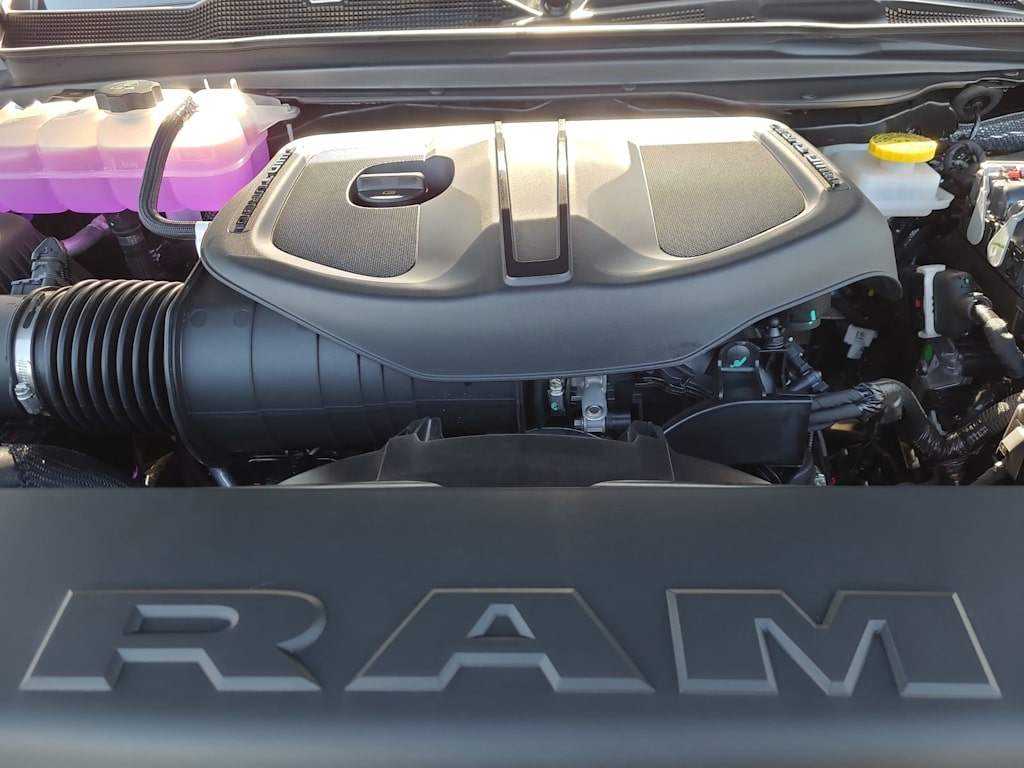 Thumbnail: 2026 RAM 1500 - 9