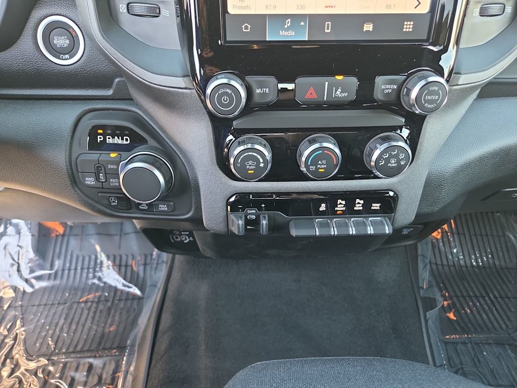 Thumbnail: 2026 RAM 1500 - 29
