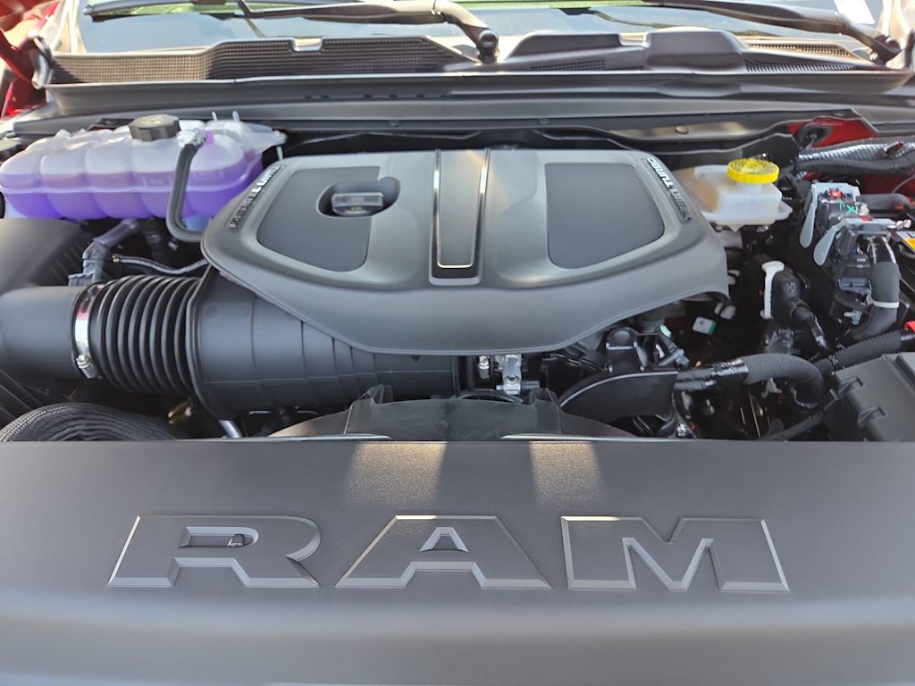 Thumbnail: 2026 RAM 1500 - 9