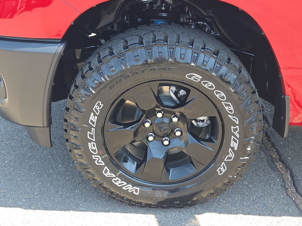 Thumbnail: 2026 RAM 1500 - 8