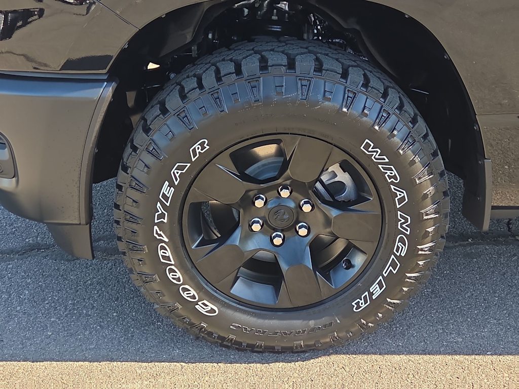 Thumbnail: 2026 RAM 1500 - 7