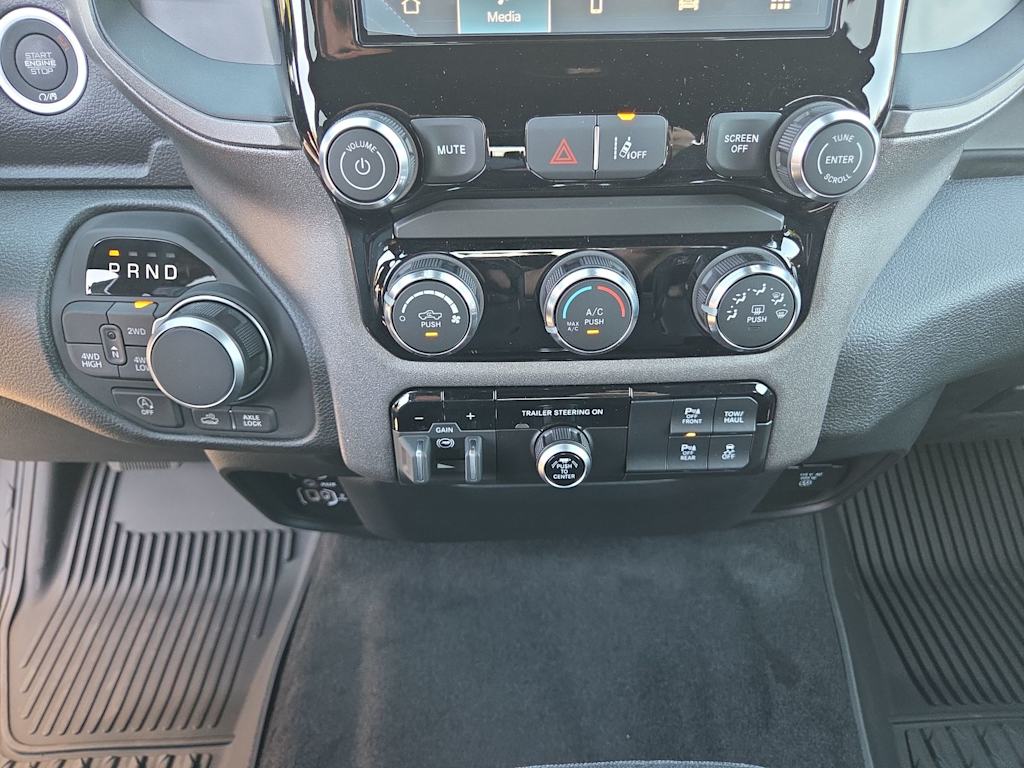 Thumbnail: 2026 RAM 1500 - 29