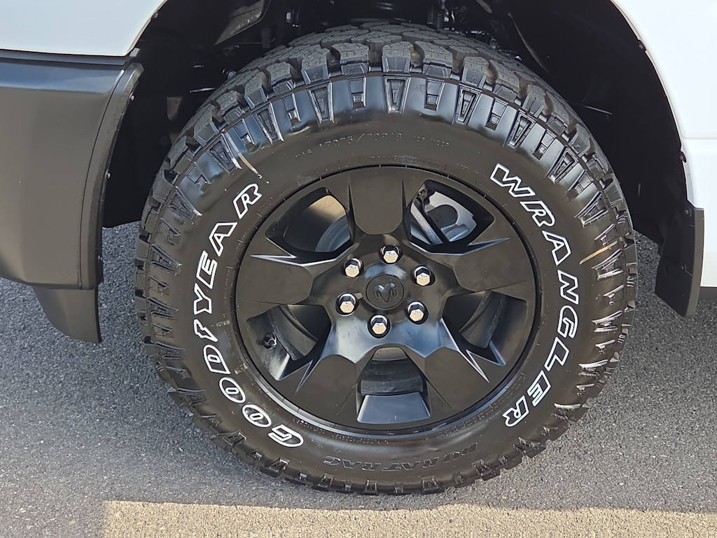 Thumbnail: 2026 RAM 1500 - 8
