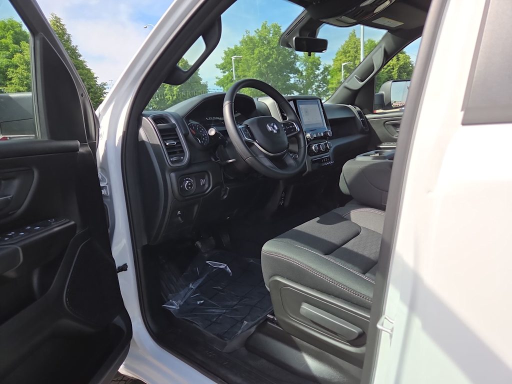 Thumbnail: 2026 RAM 1500 - 21