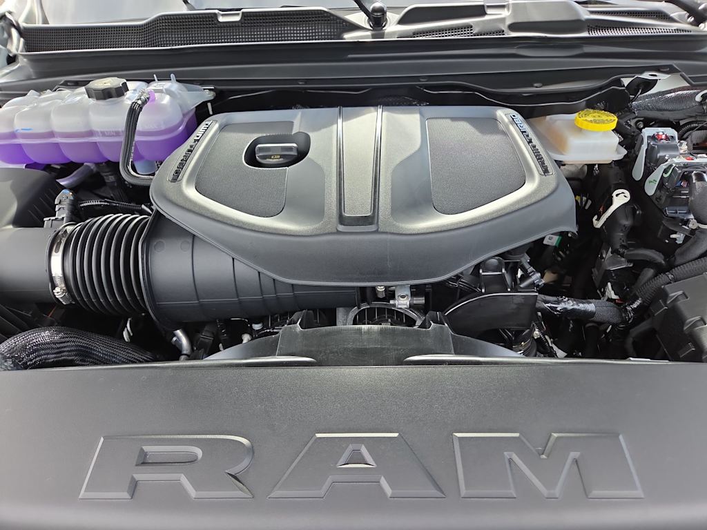 Thumbnail: 2026 RAM 1500 - 9