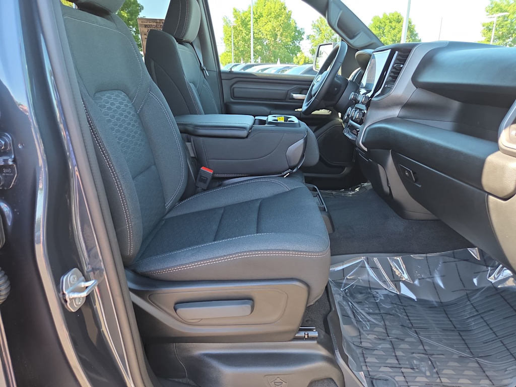 Thumbnail: 2026 RAM 1500 - 10