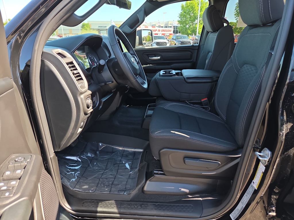 Thumbnail: 2026 RAM 1500 - 10