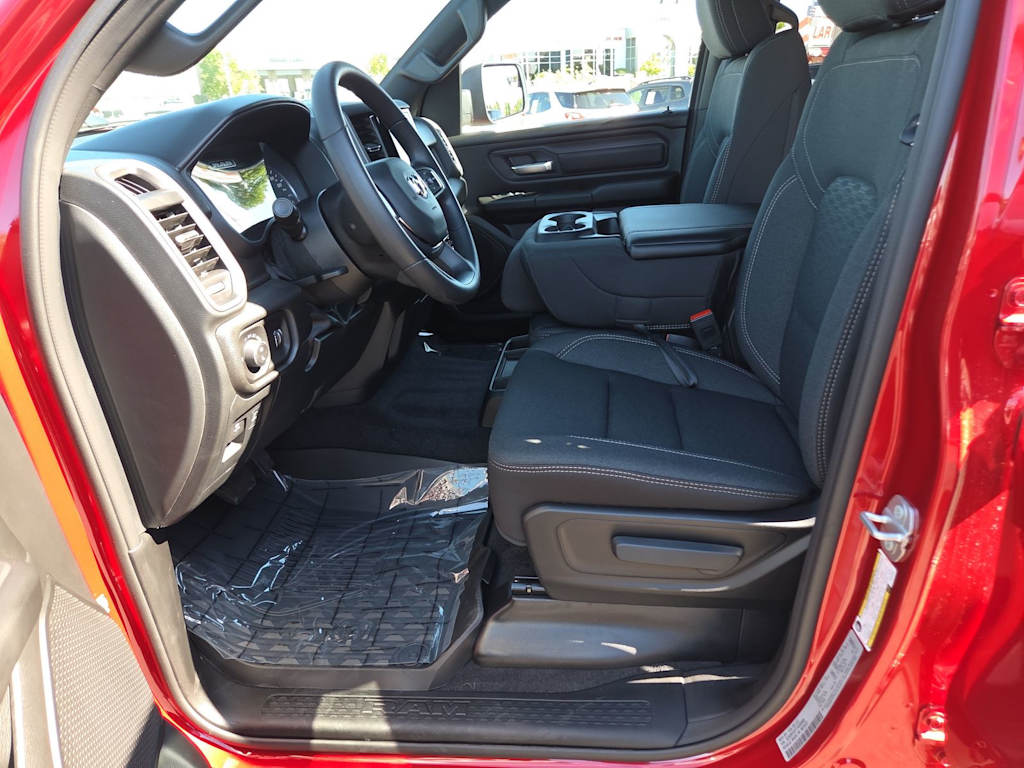 Thumbnail: 2026 RAM 1500 - 9