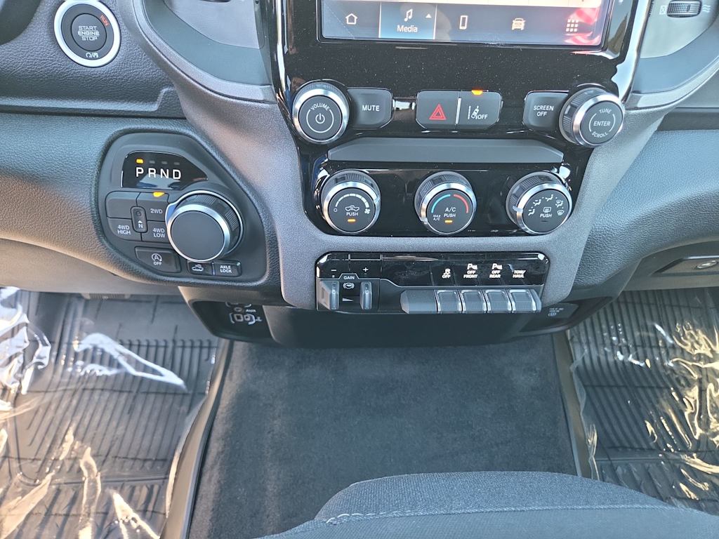 Thumbnail: 2026 RAM 1500 - 29