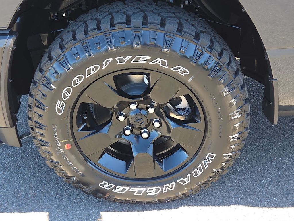 Thumbnail: 2026 RAM 1500 - 8