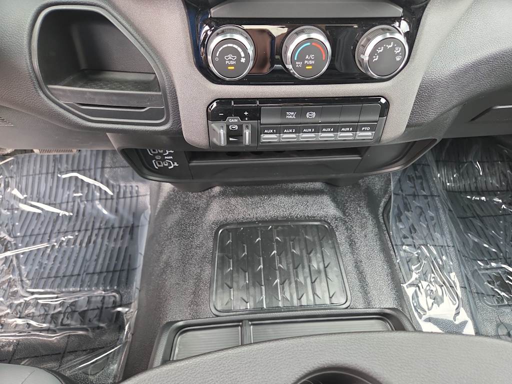 Thumbnail: 2026 RAM 3500 - 15