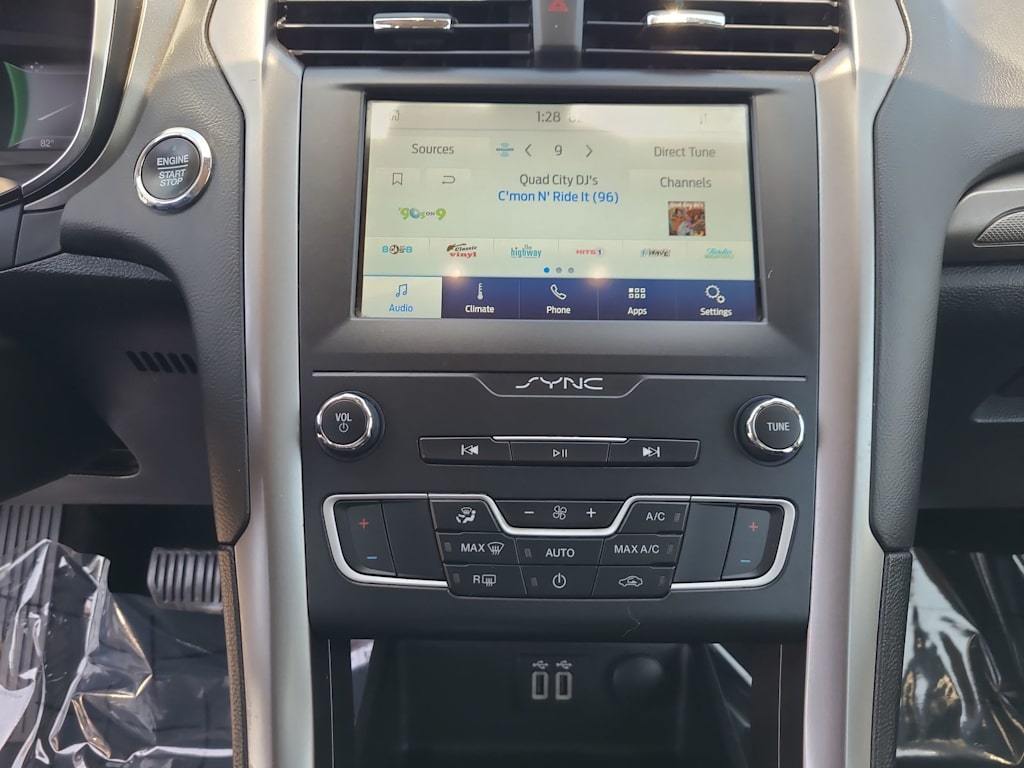 Thumbnail: 2020 Ford Fusion - 12