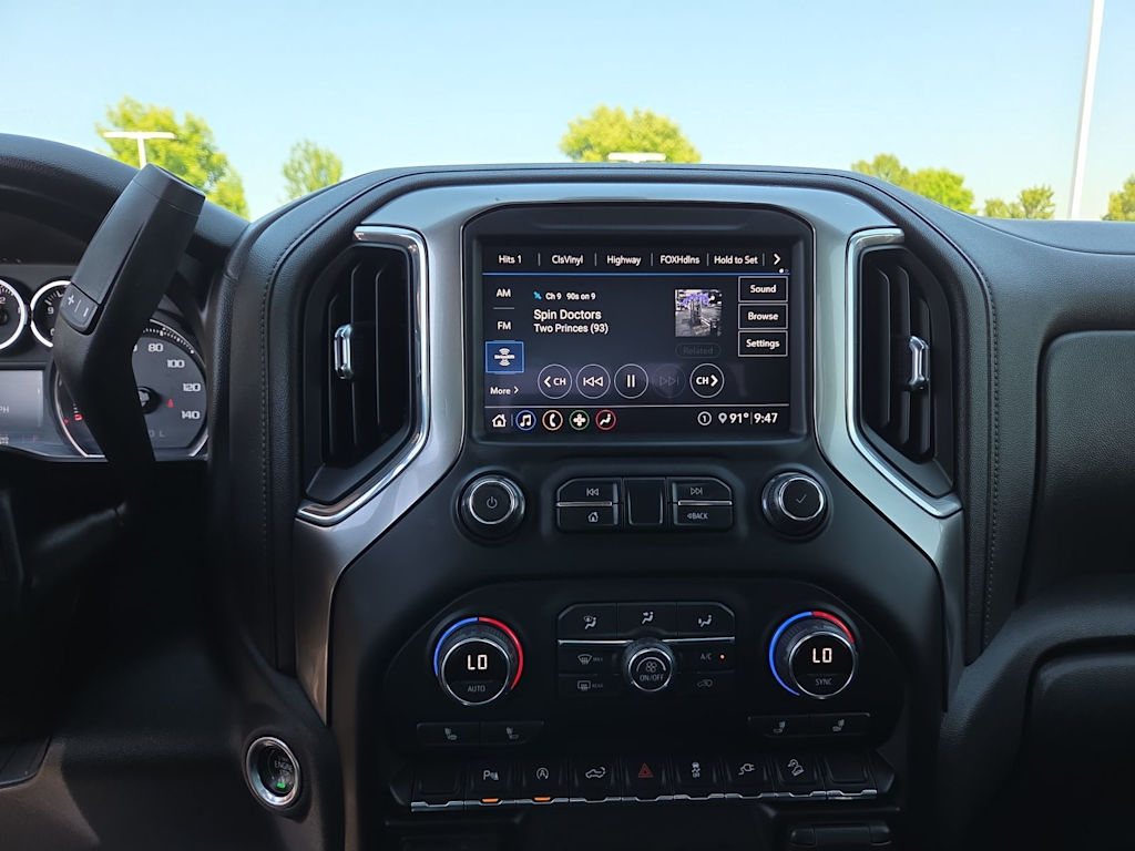 Thumbnail: 2020 Chevrolet Silverado 1500 - 13