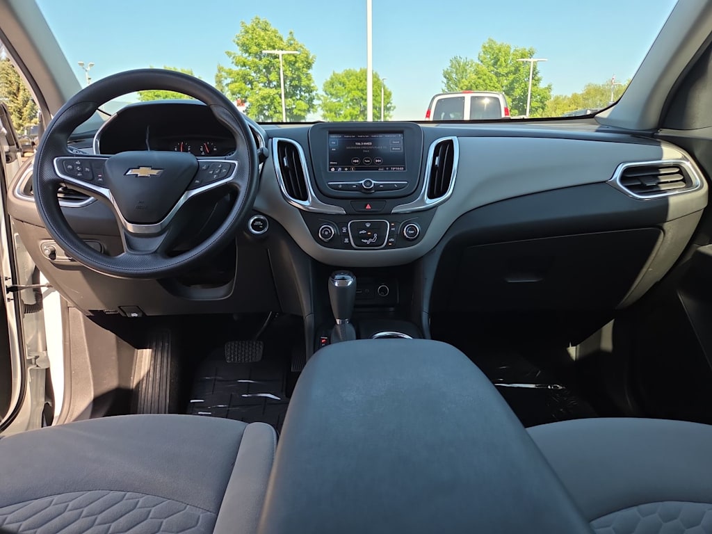 Thumbnail: 2020 Chevrolet Equinox - 10