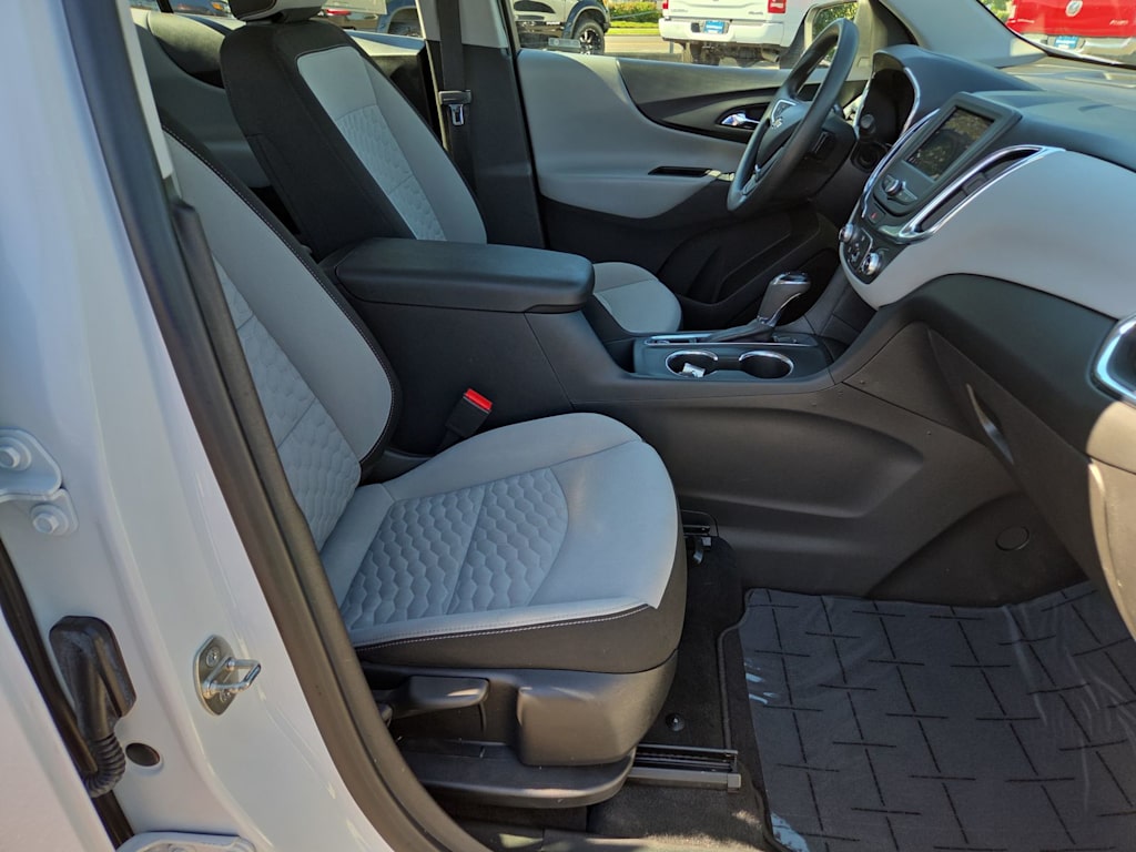 Thumbnail: 2020 Chevrolet Equinox - 12