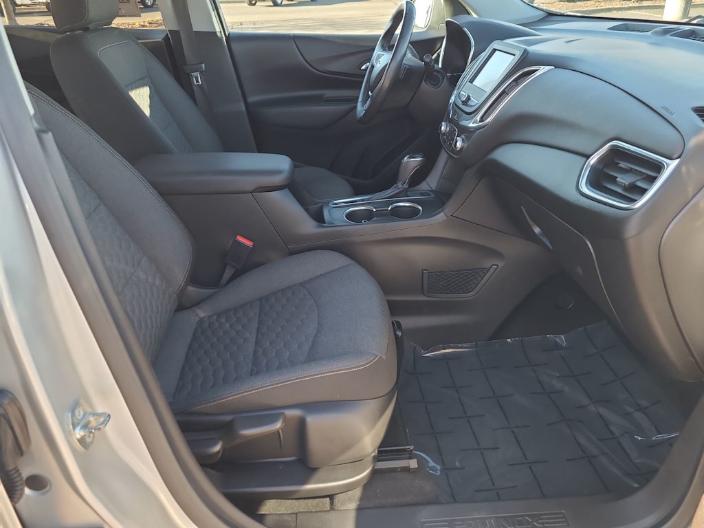 Thumbnail: 2018 Chevrolet Equinox - 11