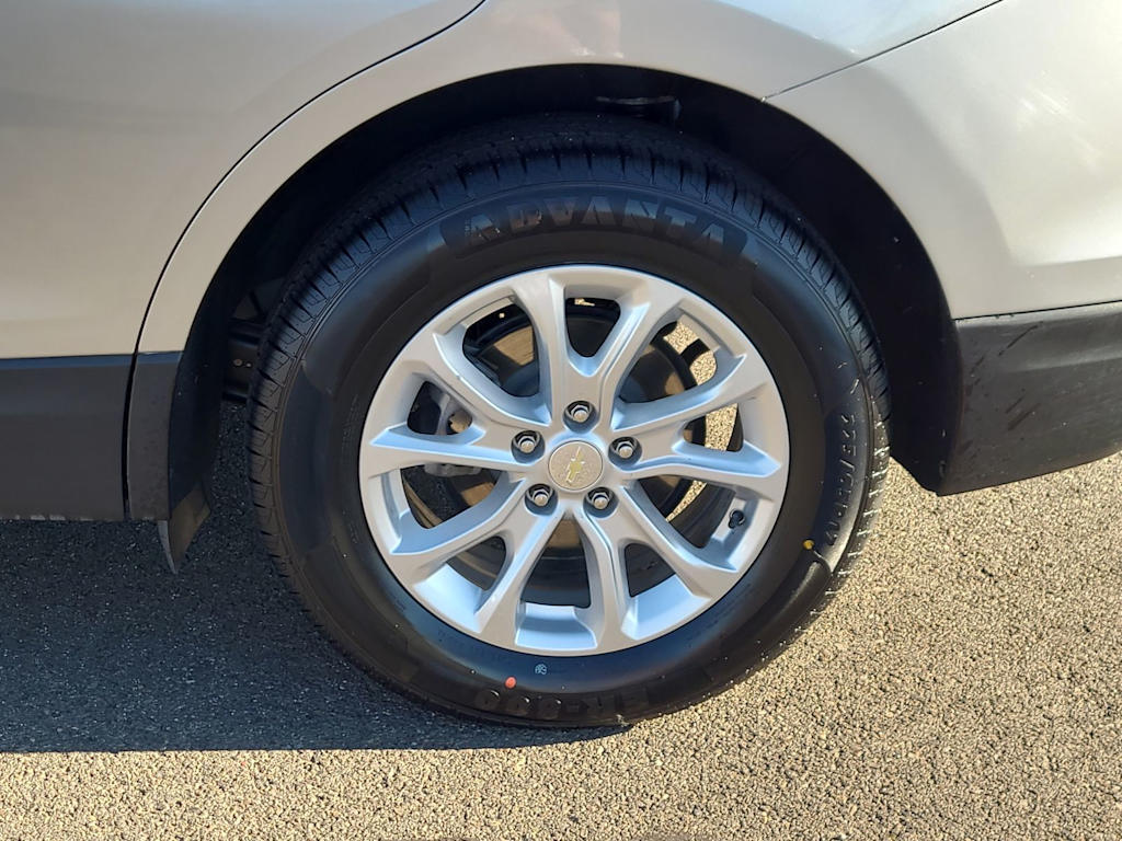 Thumbnail: 2018 Chevrolet Equinox - 8