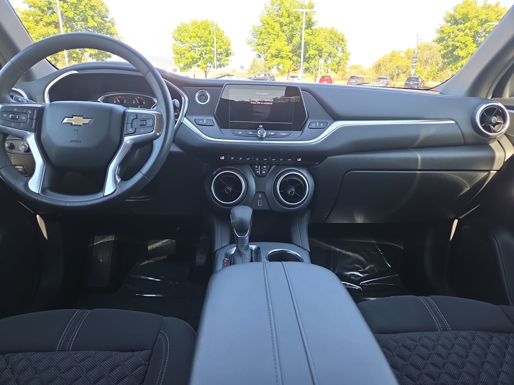 Thumbnail: 2021 Chevrolet Blazer - 10