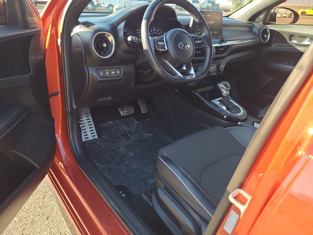 Thumbnail: 2020 Kia Forte - 23