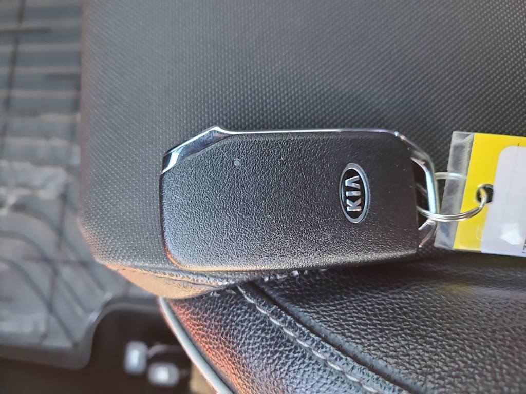 Thumbnail: 2020 Kia Forte - 17